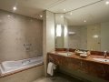 Cyprus Hotels: Annabelle Hotel - Superior Suite Bathroom